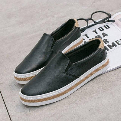 New 2021 High Quality Soft Leather Shoes Women Flats Fashion Ladies Loafers Casual Womens Brand Black White Shoes