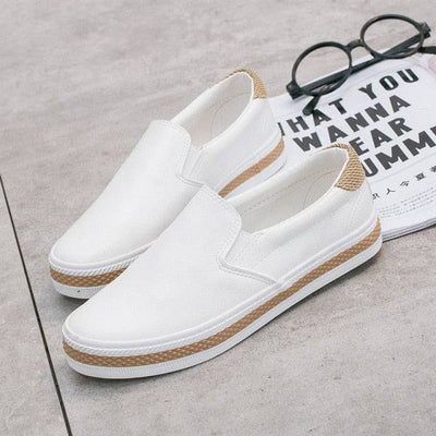 New 2021 High Quality Soft Leather Shoes Women Flats Fashion Ladies Loafers Casual Womens Brand Black White Shoes